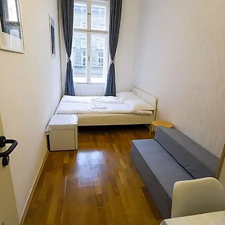 Pest-port Apartment-room 4 3* Budapest