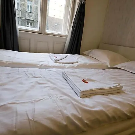Pest-port Apartment-room 4 3* Budapest